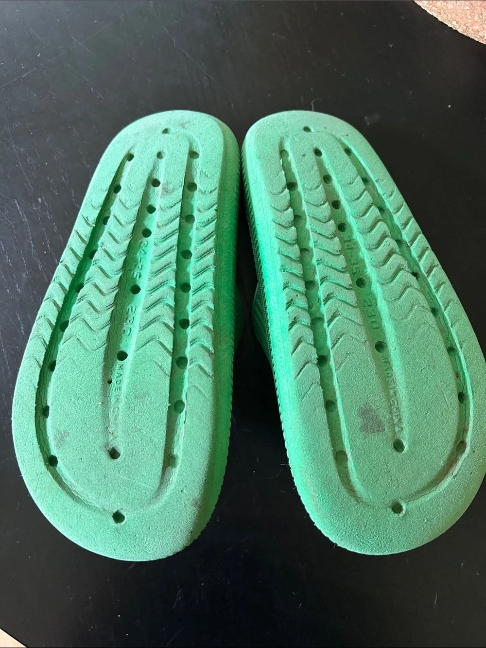 Kids Green Cloud Slides